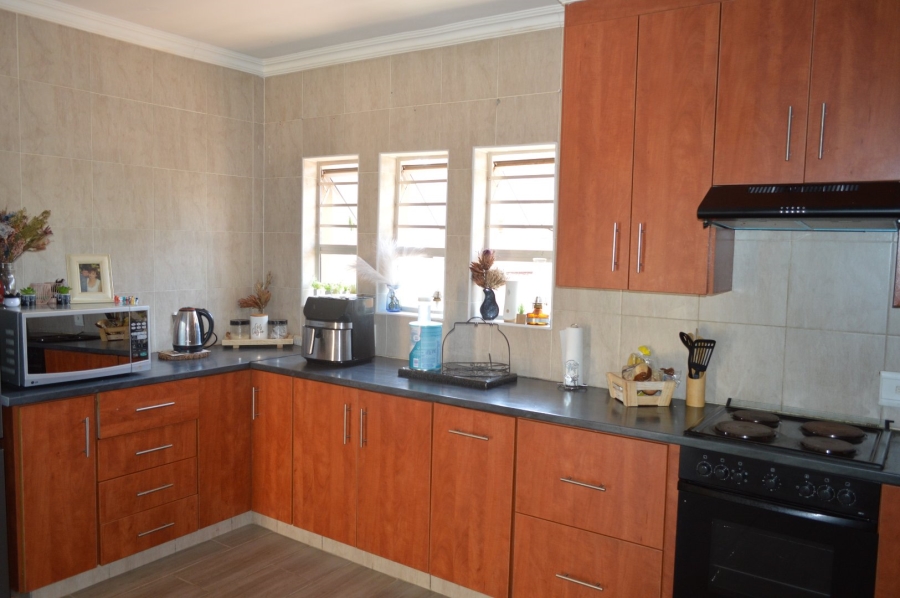 3 Bedroom Property for Sale in Wilkoppies North West